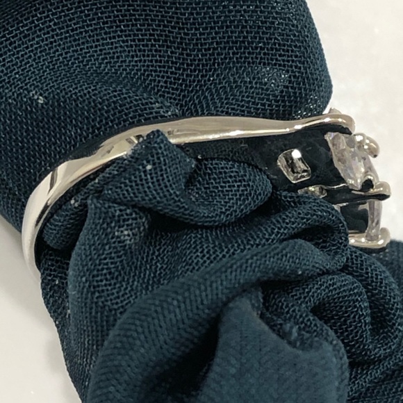 Timeless ring - Picture 3 of 9